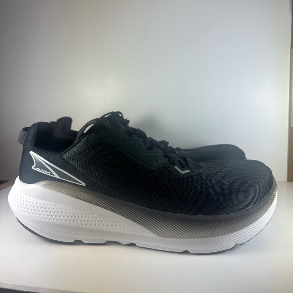 Altra FWD VIA Running Shoes Black White Size 11 Men’s Sneakers